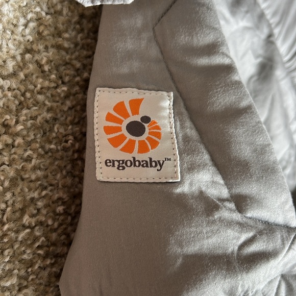 Ergobaby Infant insert - Picture 2 of 6